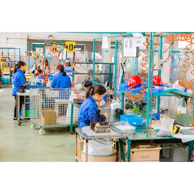 Pompes à diaphragme pneumatique PVDF de 1/2 pouce avec pression maximale de 100 psi pour le traitement des eaux usées