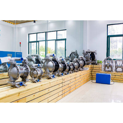 Pompe pneumatique à membrane en aluminium de 1" avec une pression maximale de 120 psi pour applications industrielles